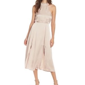 ASTR The Label Blush Champagne Prom Dress Bridesmaid Evening Formal Satin